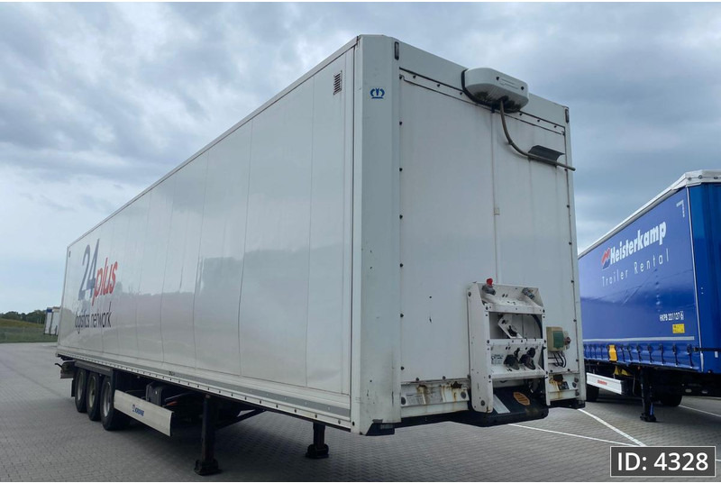 Krone SD / Heating / Double stock / BPW Drum - Closed box semi-trailer: picture 4 Krone SD / Heating / Double stock / BPW Drum - Closed box semi-trailer: picture 4