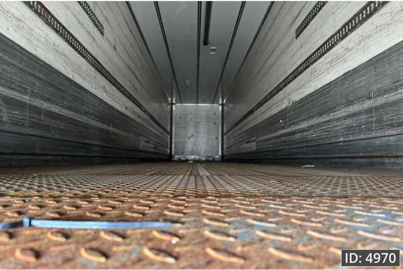 Van Eck PT-3 / BPW Drum / Roll up door - Closed box semi-trailer: picture 5 Van Eck PT-3 / BPW Drum / Roll up door - Closed box semi-trailer: picture 5