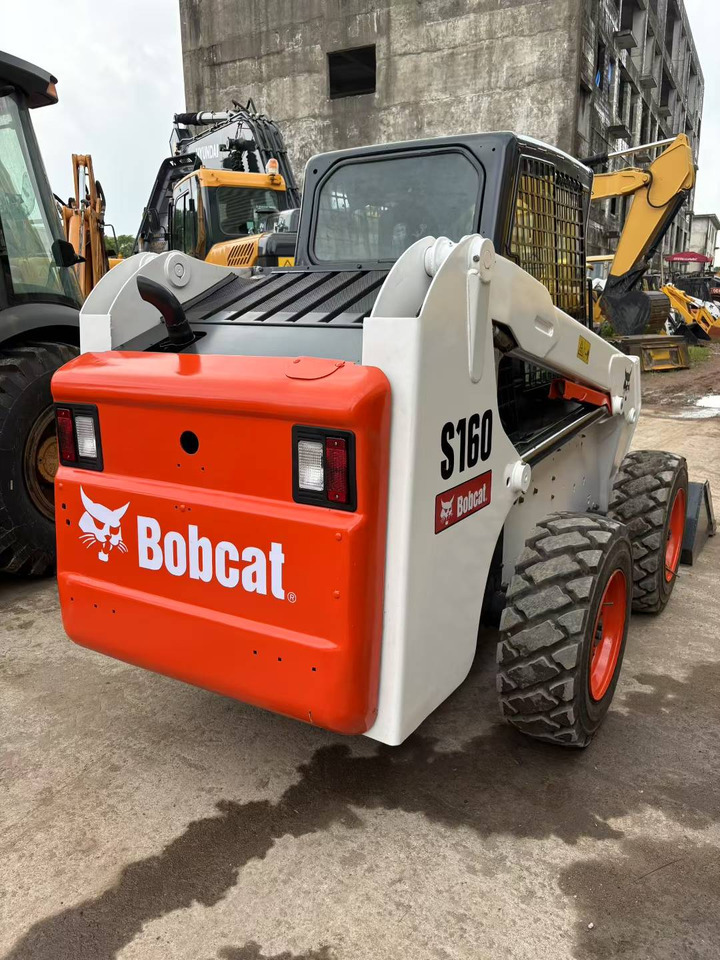 BOBCAT Skid Steer Loader S160 - Skid steer loader: picture 2 BOBCAT Skid Steer Loader S160 - Skid steer loader: picture 2