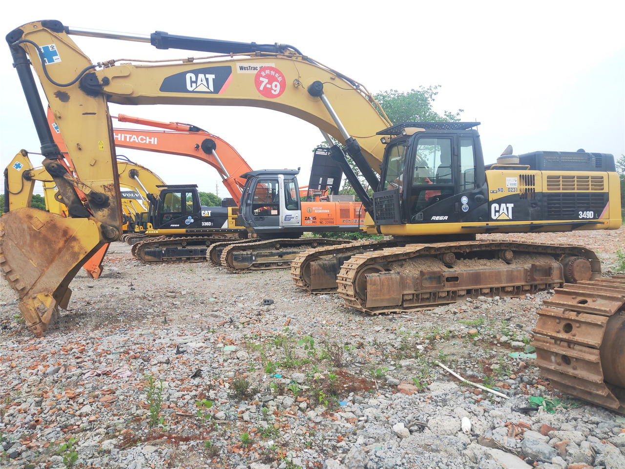 Crawler excavator CATERPILLAR Crawler Excavator 349D: picture 6