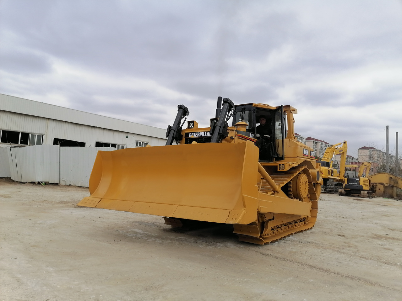 CATERPILLAR D8R - Bulldozer: picture 5 CATERPILLAR D8R - Bulldozer: picture 5