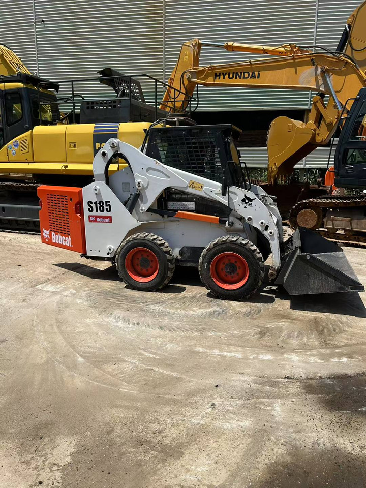 BOBCAT Skid Steer Loader S185 - Construction machinery: picture 3 BOBCAT Skid Steer Loader S185 - Construction machinery: picture 3