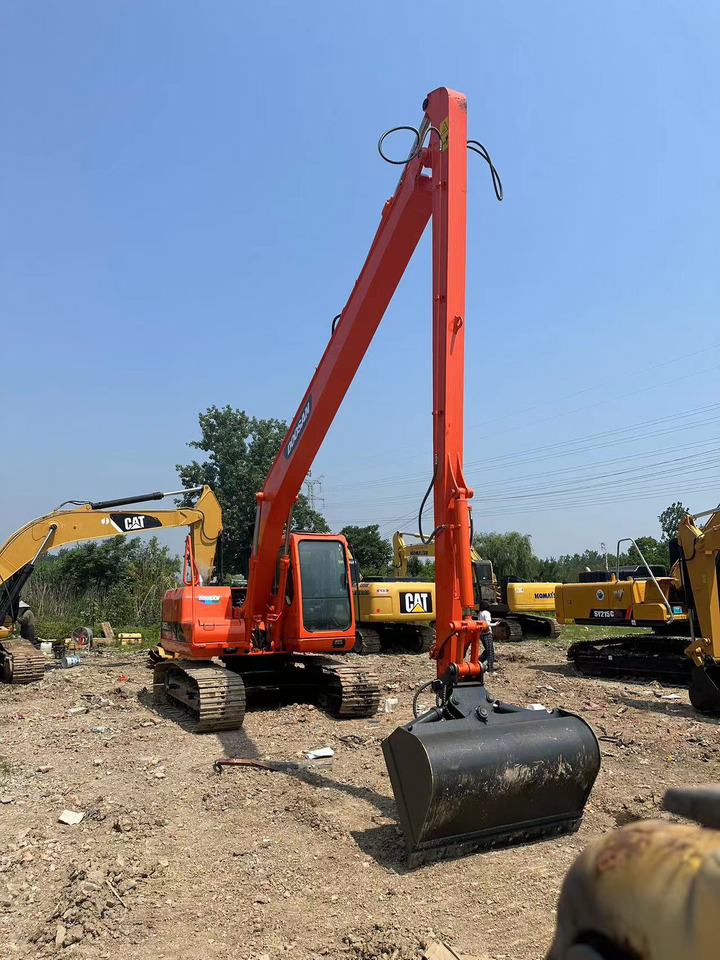 DOOSAN DH150LC-7 Extended arm crawler excavator - Crawler excavator: picture 2 DOOSAN DH150LC-7 Extended arm crawler excavator - Crawler excavator: picture 2