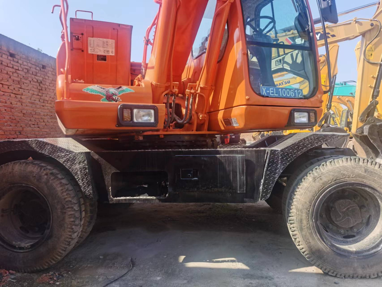DOOSAN DH150W-7 - Crawler excavator: picture 2 DOOSAN DH150W-7 - Crawler excavator: picture 2