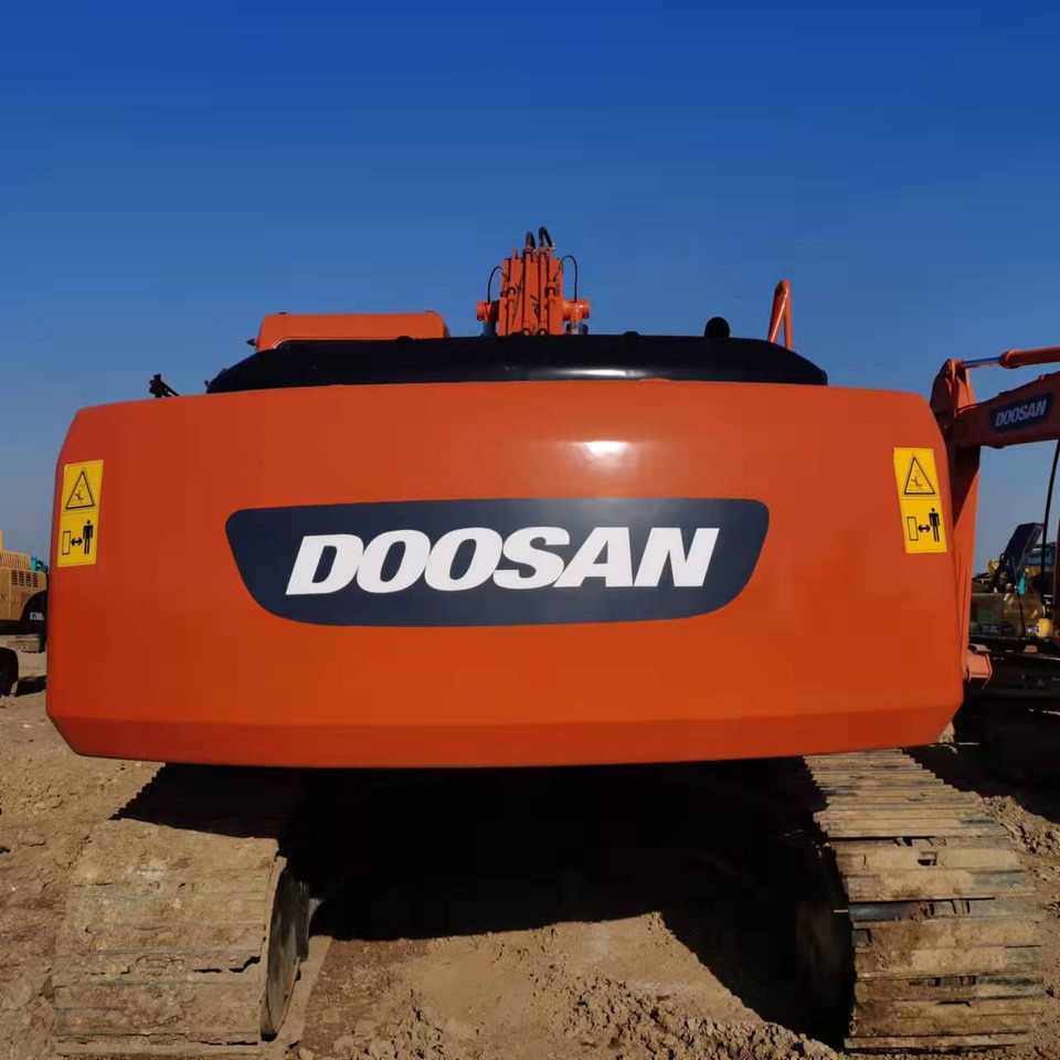 DOOSAN DH220LC-7$21000 - Crawler excavator: picture 2 DOOSAN DH220LC-7$21000 - Crawler excavator: picture 2