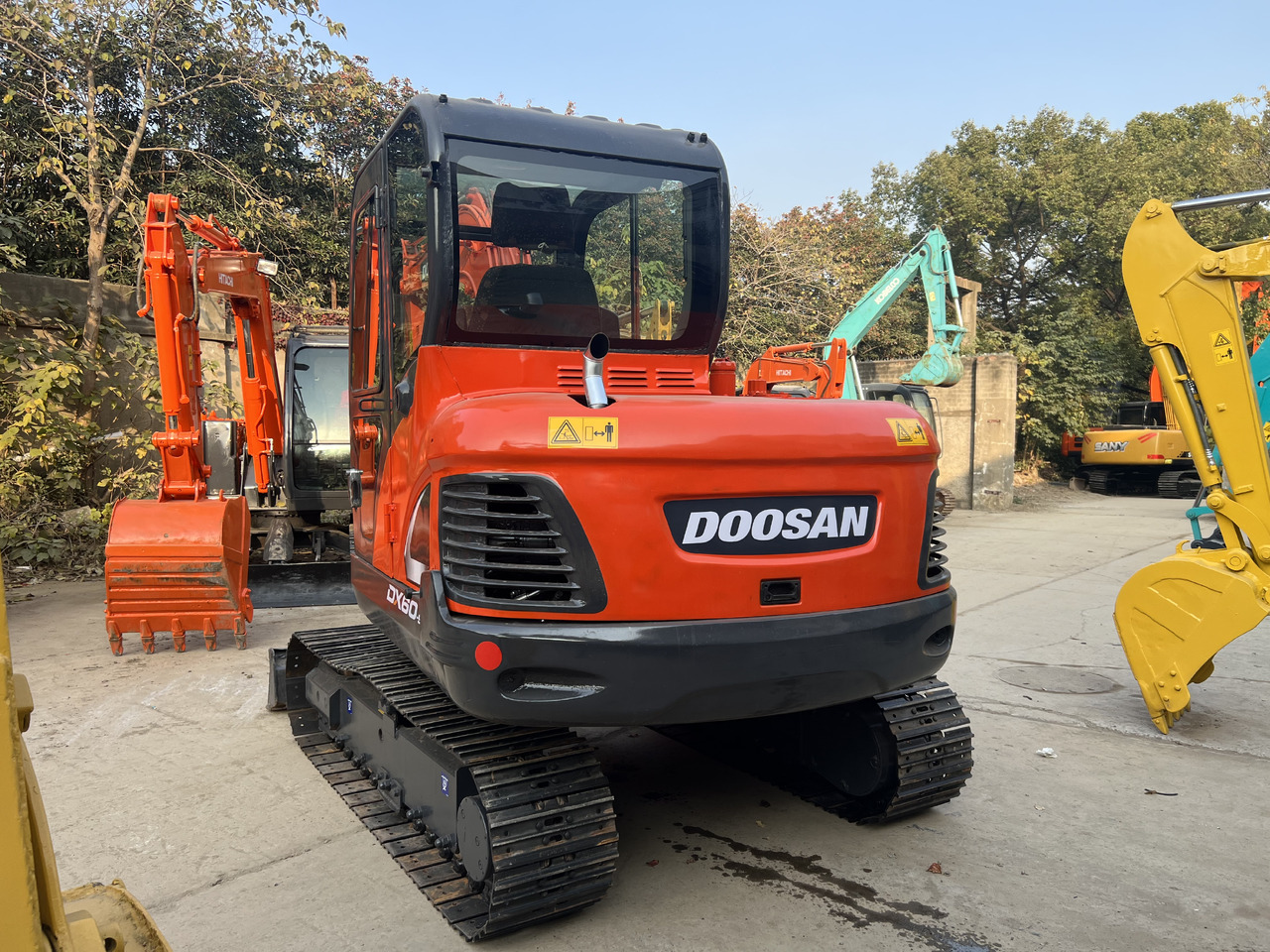 DOOSAN DH60-9C - Crawler excavator: picture 3 DOOSAN DH60-9C - Crawler excavator: picture 3