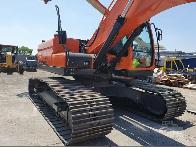 DOOSAN DX225LCA - Crawler excavator: picture 5 DOOSAN DX225LCA - Crawler excavator: picture 5