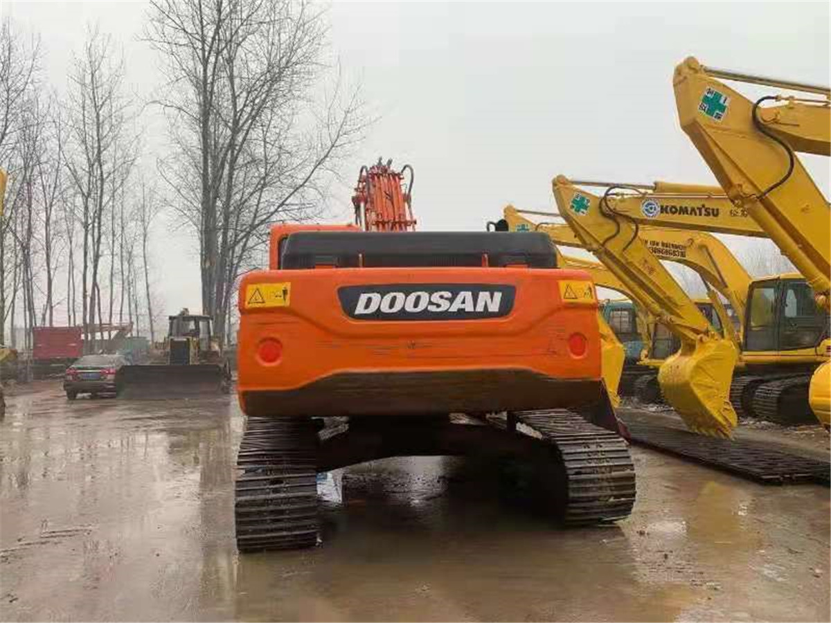 DOOSAN Excavator DX300 Click Here for Discount - Crawler excavator: picture 5 DOOSAN Excavator DX300 Click Here for Discount - Crawler excavator: picture 5