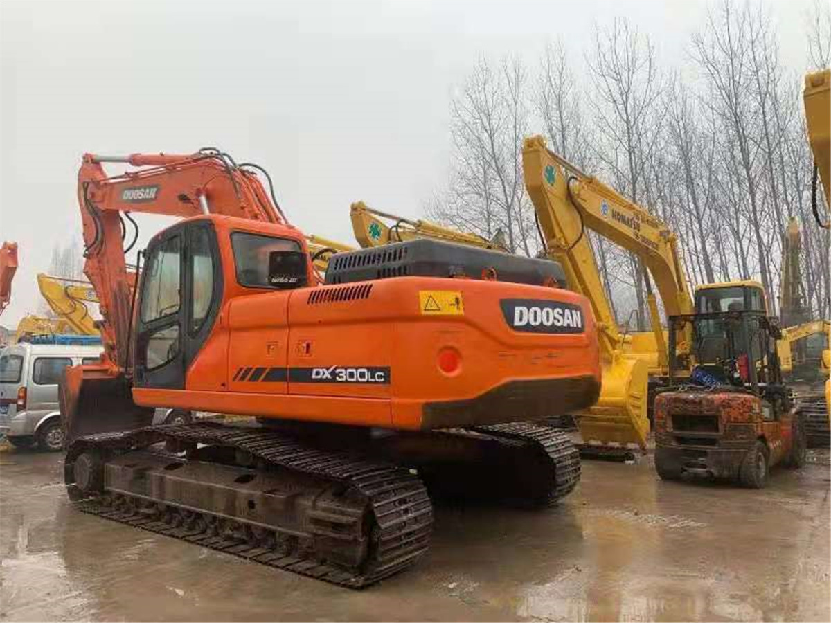 DOOSAN Excavator DX300 Click Here for Discount - Crawler excavator: picture 4 DOOSAN Excavator DX300 Click Here for Discount - Crawler excavator: picture 4