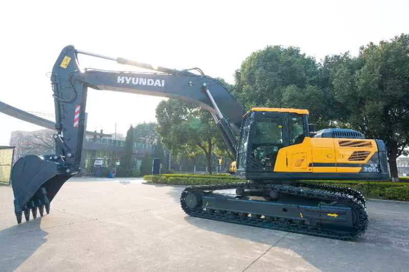 HYUNDAI Excavator HX305L Click Here for Discount - Excavator: picture 2 HYUNDAI Excavator HX305L Click Here for Discount - Excavator: picture 2