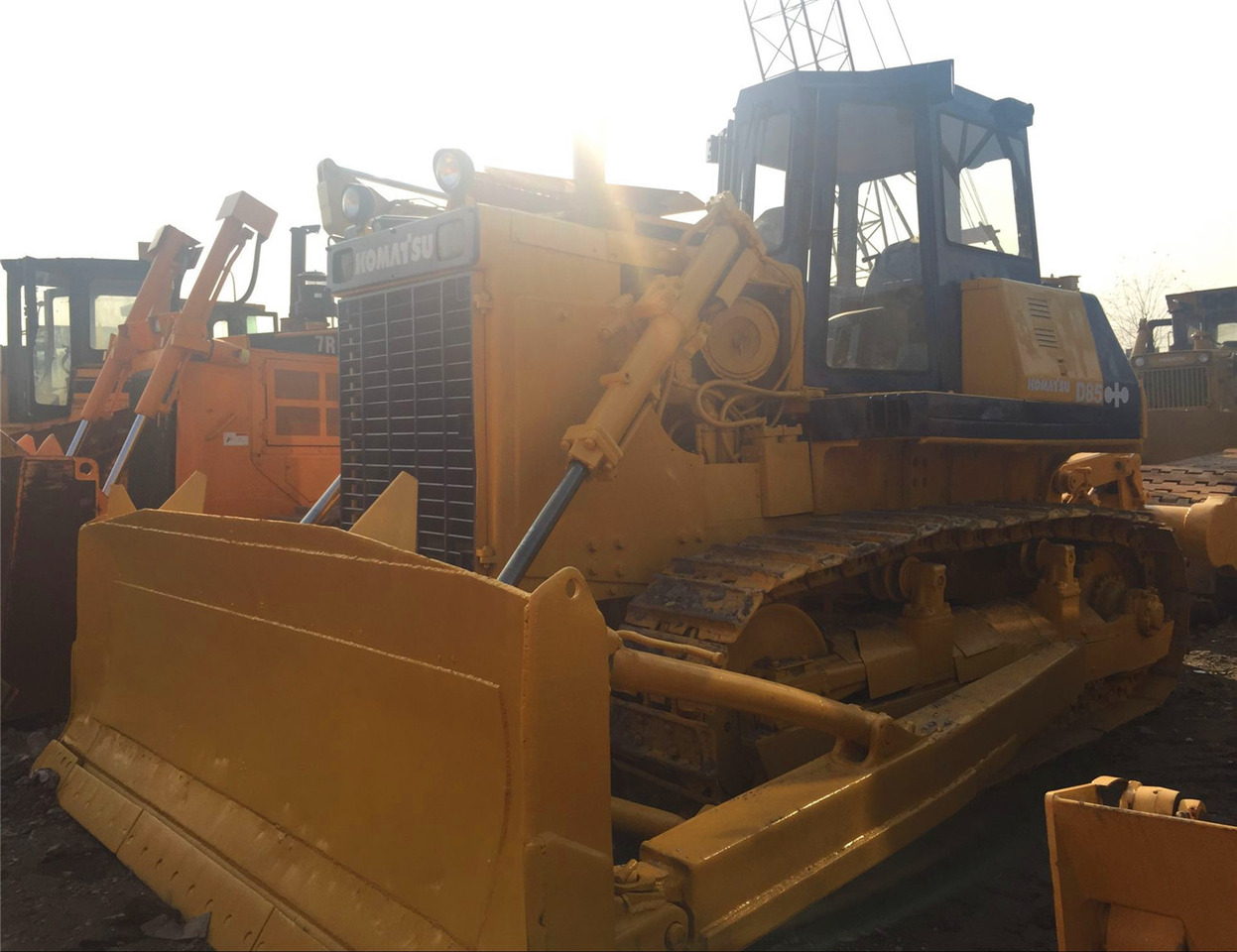KOMATSU D85P - Bulldozer: picture 3 KOMATSU D85P - Bulldozer: picture 3