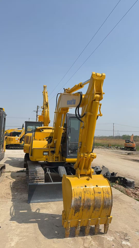 KOMATSU PC60 - Crawler excavator: picture 3 KOMATSU PC60 - Crawler excavator: picture 3