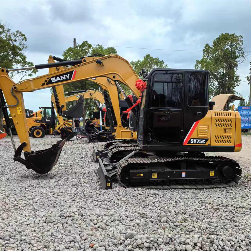SANY SY75 Mini Excavator Click for Discount - Excavator: picture 3 SANY SY75 Mini Excavator Click for Discount - Excavator: picture 3