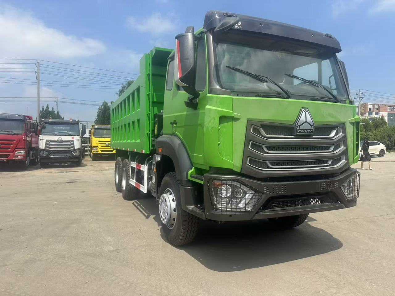 SINOTRUK HOWO 6x4 Dump Truck Click for Discount - Tipper: picture 2 SINOTRUK HOWO 6x4 Dump Truck Click for Discount - Tipper: picture 2