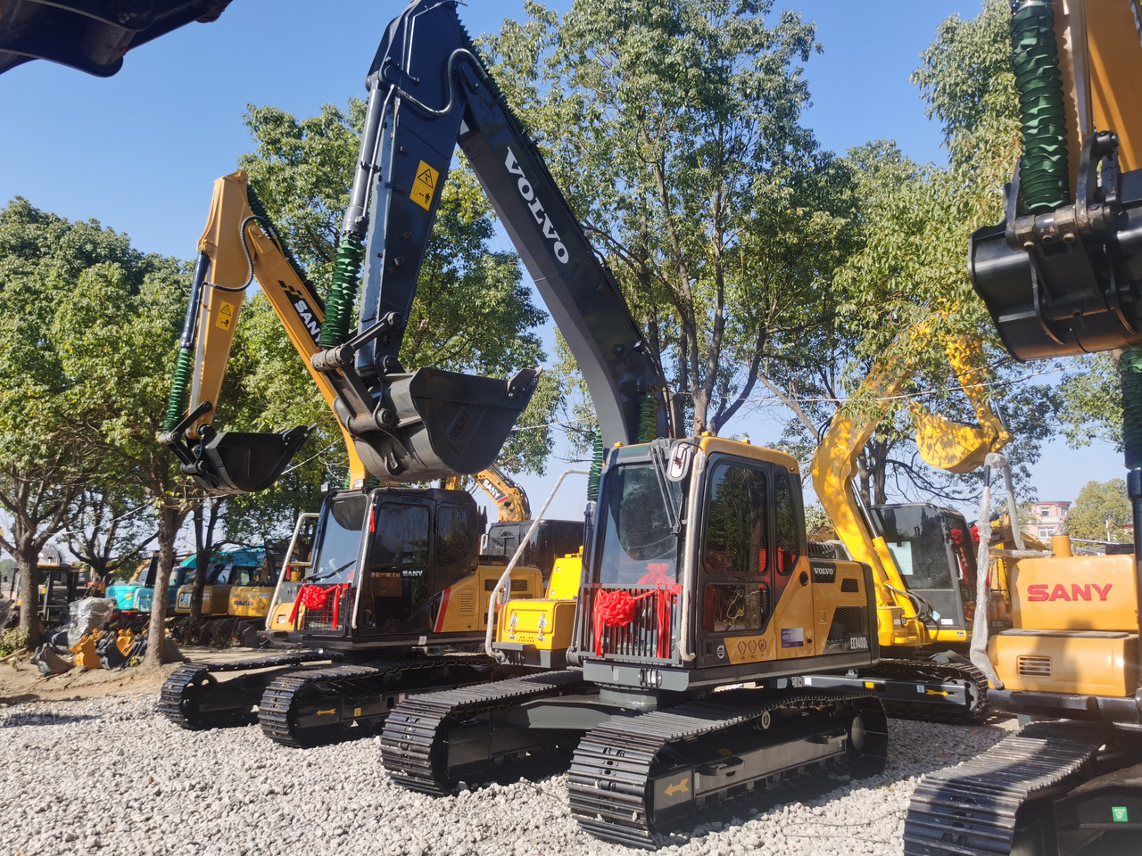 VOLVO EC140DL - Crawler excavator: picture 3 VOLVO EC140DL - Crawler excavator: picture 3
