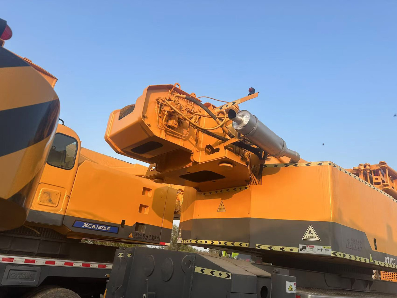 XCMG Crane QY100 - Crane: picture 4 XCMG Crane QY100 - Crane: picture 4