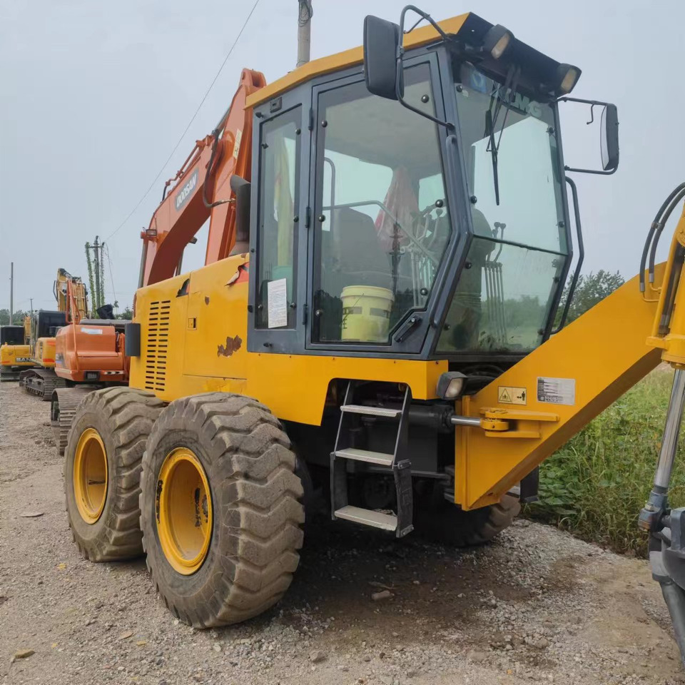 XCMG Grader GR215 - Grader: picture 5 XCMG Grader GR215 - Grader: picture 5