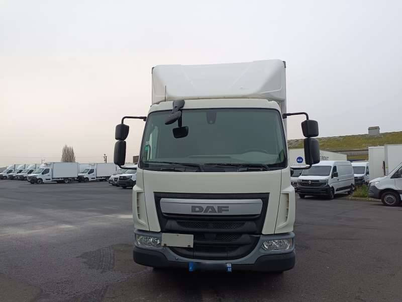 Camion Porteur 12 TONNES 210 CV HAYON PORTE RELEVANTE - Box truck: picture 2 Camion Porteur 12 TONNES 210 CV HAYON PORTE RELEVANTE - Box truck: picture 2