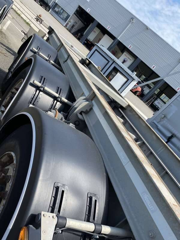 Semi-remorque 3 Essieux 38 TONNES CHARIOT COULISSANT - Container transporter/ Swap body semi-trailer: picture 4 Semi-remorque 3 Essieux 38 TONNES CHARIOT COULISSANT - Container transporter/ Swap body semi-trailer: picture 4