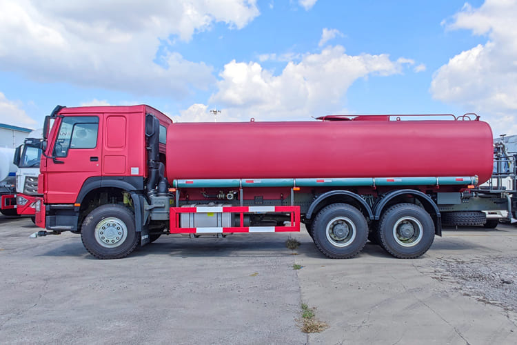 Howo Howo Water Truck for Sale in Nigeria - Tank truck: picture 3 Howo Howo Water Truck for Sale in Nigeria - Tank truck: picture 3