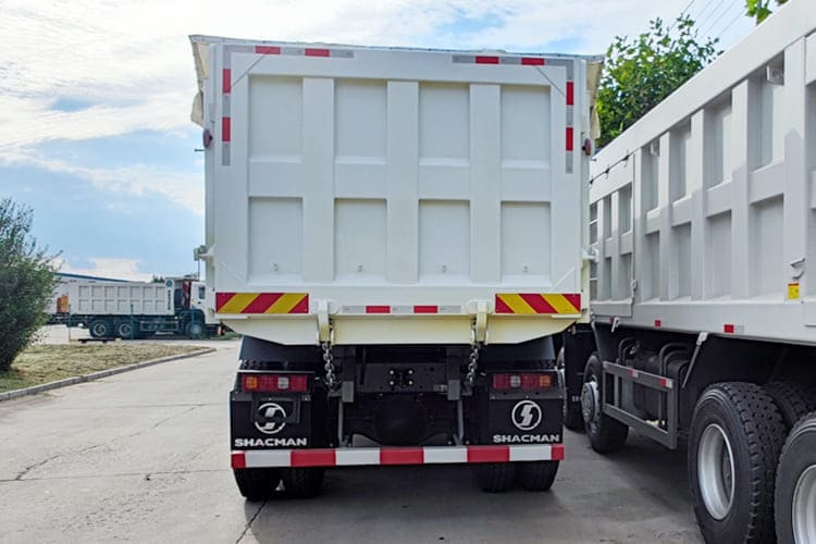 SHACMAN New Shacman Truck for Sale in Congo - Tipper: picture 4 SHACMAN New Shacman Truck for Sale in Congo - Tipper: picture 4