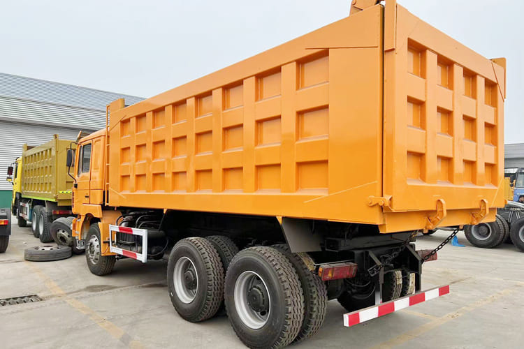 SHACMAN Shacman Cargo Truck for Sale in Kenya - Tipper: picture 2 SHACMAN Shacman Cargo Truck for Sale in Kenya - Tipper: picture 2