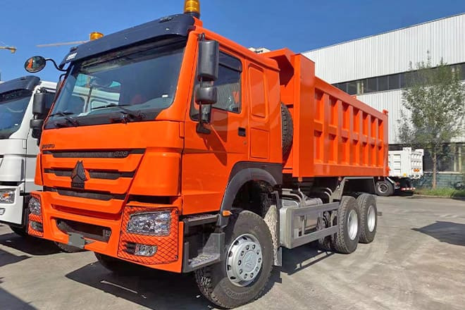 SINOTRUK Sinotruk Howo 336 6X4 Tipper for Sale in Ghana - Tipper: picture 1 SINOTRUK Sinotruk Howo 336 6X4 Tipper for Sale in Ghana - Tipper: picture 1