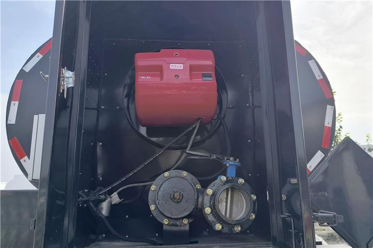 TITAN 3 Axle Asphalt Tank Semi Trailer for Sale In Nigeria - Tank semi-trailer: picture 4 TITAN 3 Axle Asphalt Tank Semi Trailer for Sale In Nigeria - Tank semi-trailer: picture 4