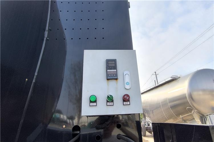 TITAN 3 Axle Asphalt Tank Semi Trailer for Sale In Nigeria - Tank semi-trailer: picture 3 TITAN 3 Axle Asphalt Tank Semi Trailer for Sale In Nigeria - Tank semi-trailer: picture 3
