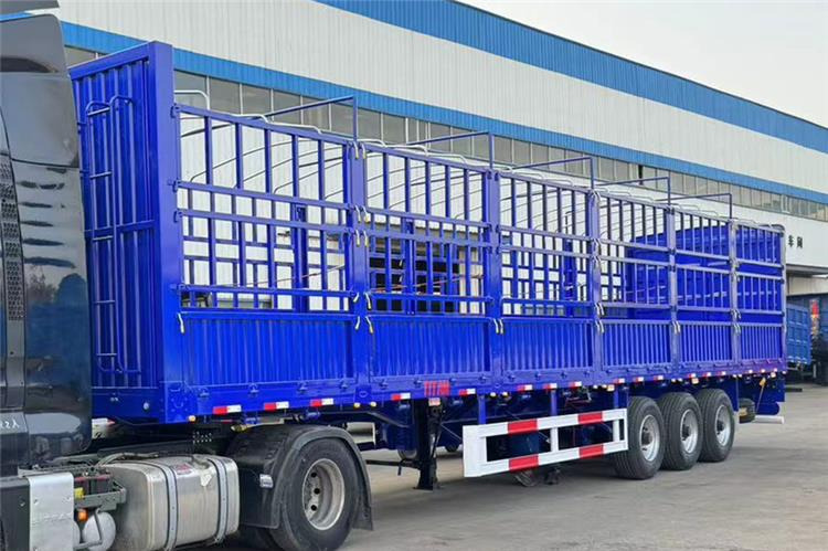 TITAN 3 Axle Cargo Fence Trailer with Air Suspension Transport Animal - Livestock semi-trailer: picture 4 TITAN 3 Axle Cargo Fence Trailer with Air Suspension Transport Animal - Livestock semi-trailer: picture 4