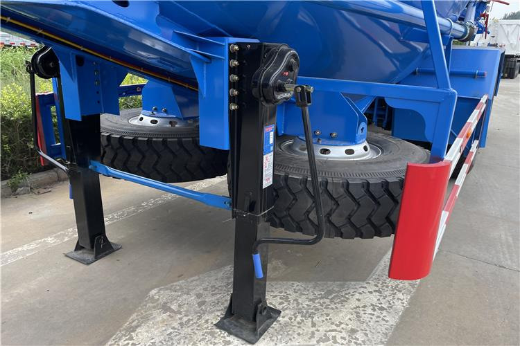 TITAN 50 Ton Cement Tanker Trailer for Sale In Uae - Tank semi-trailer: picture 3 TITAN 50 Ton Cement Tanker Trailer for Sale In Uae - Tank semi-trailer: picture 3