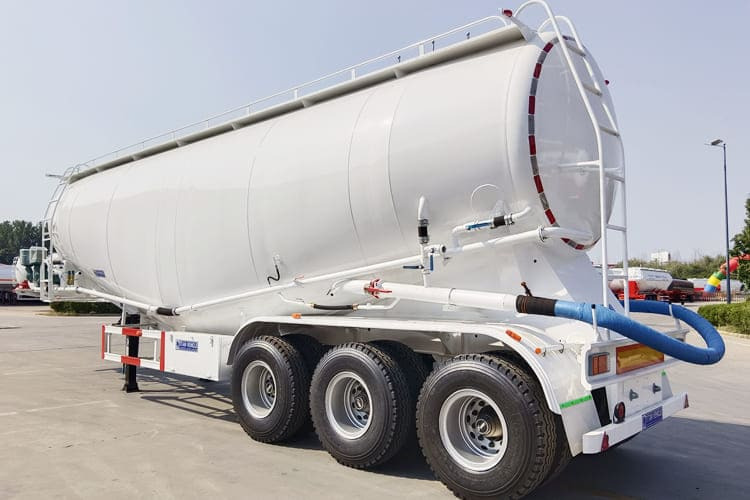 TITAN Bulk Cement Trailer for Sale in Angola - Tank semi-trailer: picture 2 TITAN Bulk Cement Trailer for Sale in Angola - Tank semi-trailer: picture 2