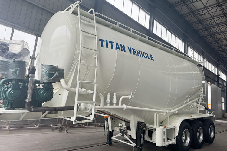 TITAN Dry Bulk Tanker Trailer for Sale in Saudi Arabia - Tank semi-trailer: picture 1 TITAN Dry Bulk Tanker Trailer for Sale in Saudi Arabia - Tank semi-trailer: picture 1