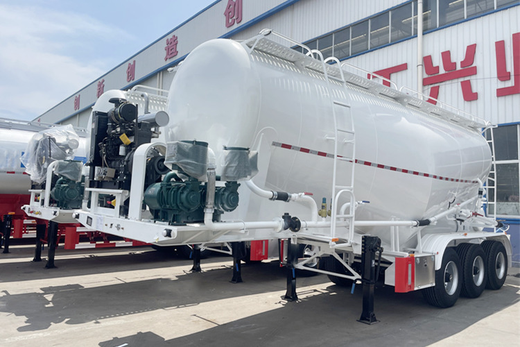 TITAN Powder Tanker for Sale in Nigeria - Tank semi-trailer: picture 1 TITAN Powder Tanker for Sale in Nigeria - Tank semi-trailer: picture 1
