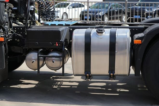 FAW Faw 380HP J6P Truck for Sale in Senegal - Tractor unit: picture 5 FAW Faw 380HP J6P Truck for Sale in Senegal - Tractor unit: picture 5