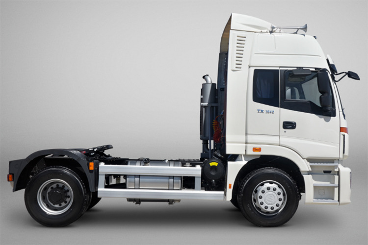 FOTON Foton 6 Wheeler Truck Head for Sale in Tanzania - Tractor unit: picture 4 FOTON Foton 6 Wheeler Truck Head for Sale in Tanzania - Tractor unit: picture 4