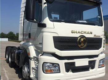 SHACMAN Shacman Tractor Cargo Truck for Sale in Namibia - Tractor unit: picture 3 SHACMAN Shacman Tractor Cargo Truck for Sale in Namibia - Tractor unit: picture 3