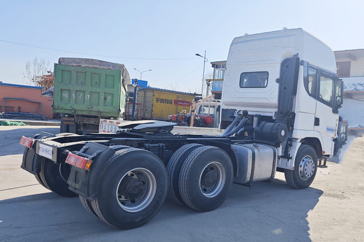 SHACMAN X3000 Shacman Truck Tractor for Sale in Guyana - Tractor unit: picture 3 SHACMAN X3000 Shacman Truck Tractor for Sale in Guyana - Tractor unit: picture 3