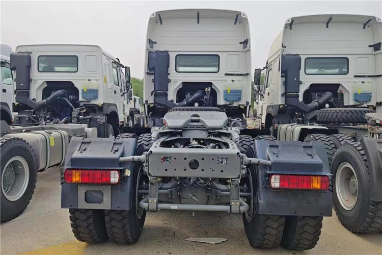 Sinotruk Used Howo Truck 400HP Tractor 6x4 Price for Sale In Tanzania - Tractor unit: picture 2 Sinotruk Used Howo Truck 400HP Tractor 6x4 Price for Sale In Tanzania - Tractor unit: picture 2