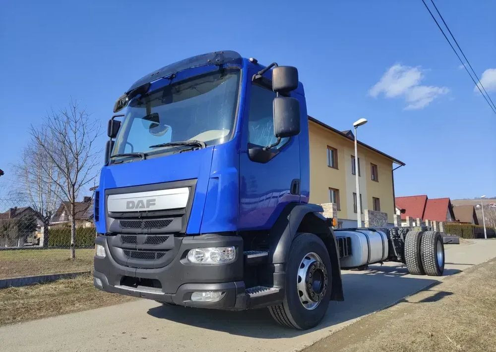 DAF LF 320 ramo do zabudowy 18DMC - Cab chassis truck: picture 1 DAF LF 320 ramo do zabudowy 18DMC - Cab chassis truck: picture 1