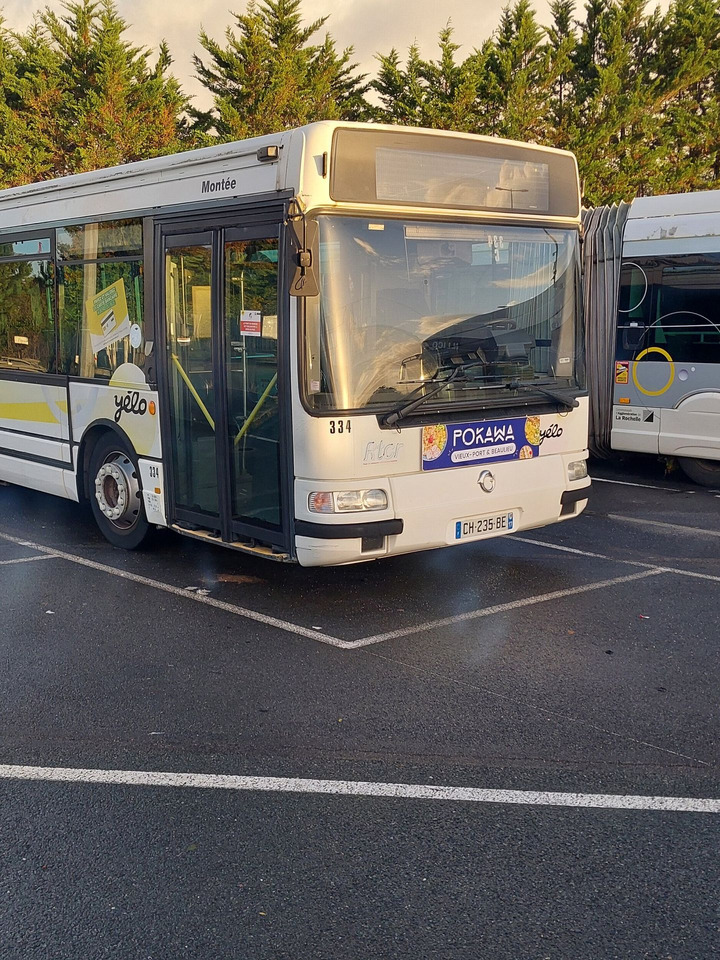 Bus articulé vélo marque IRISBUS modèle AGORA - Articulated bus: picture 1 Bus articulé vélo marque IRISBUS modèle AGORA - Articulated bus: picture 1