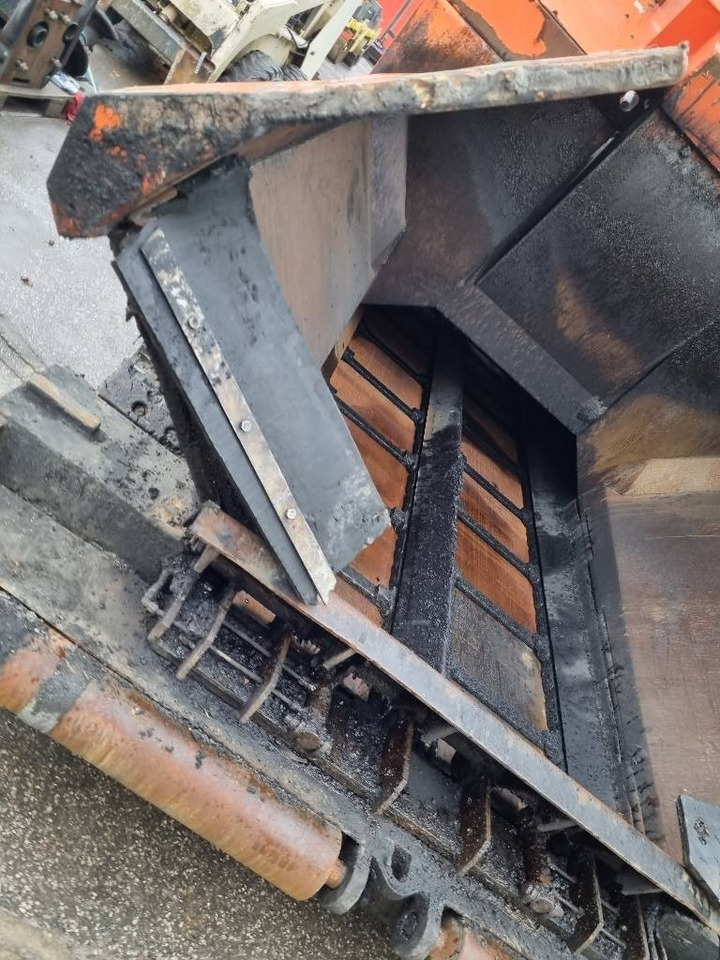 ABG Titan 8820 - Asphalt paver: picture 2 ABG Titan 8820 - Asphalt paver: picture 2