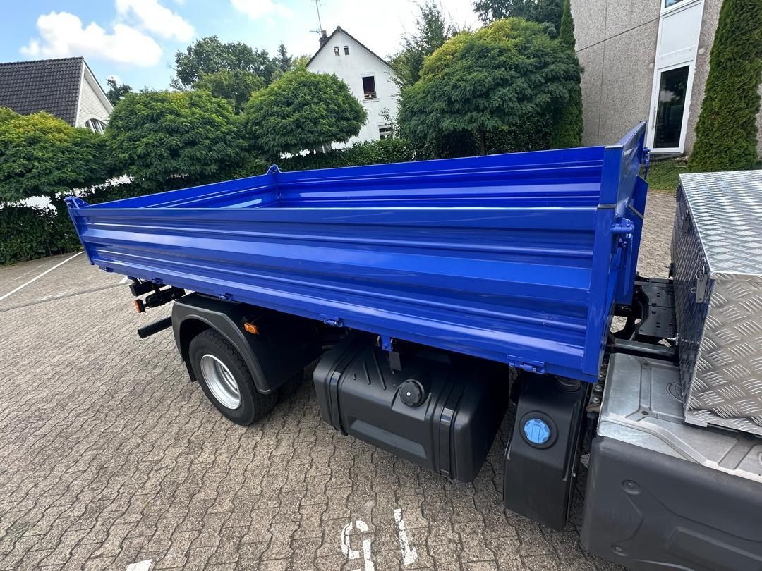 Renault D 12.240 Werkzeugkasten-Dreiseitenkipper 12 to - Tipper: picture 4 Renault D 12.240 Werkzeugkasten-Dreiseitenkipper 12 to - Tipper: picture 4