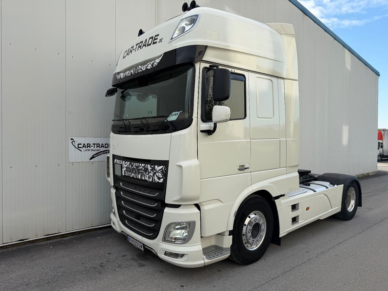 DAF XF 530 Vollausstattung Vollluft 2l-Hydraulik - Tractor unit: picture 1 DAF XF 530 Vollausstattung Vollluft 2l-Hydraulik - Tractor unit: picture 1