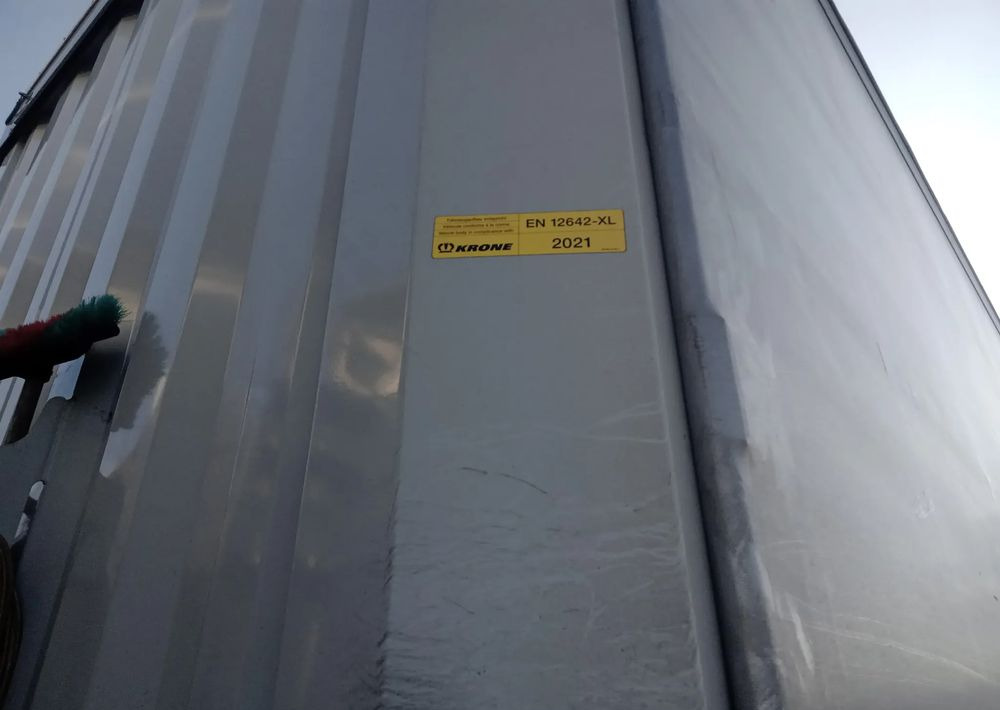 Krone SD - Curtainsider semi-trailer: picture 2 Krone SD - Curtainsider semi-trailer: picture 2