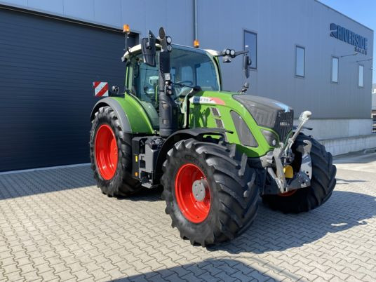 Fendt 718 VARIO S4 POWER - Farm tractor: picture 1 Fendt 718 VARIO S4 POWER - Farm tractor: picture 1