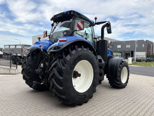 NEW HOLLAND New Holland T8.350 PLMi Genesis - Farm tractor: picture 3 NEW HOLLAND New Holland T8.350 PLMi Genesis - Farm tractor: picture 3