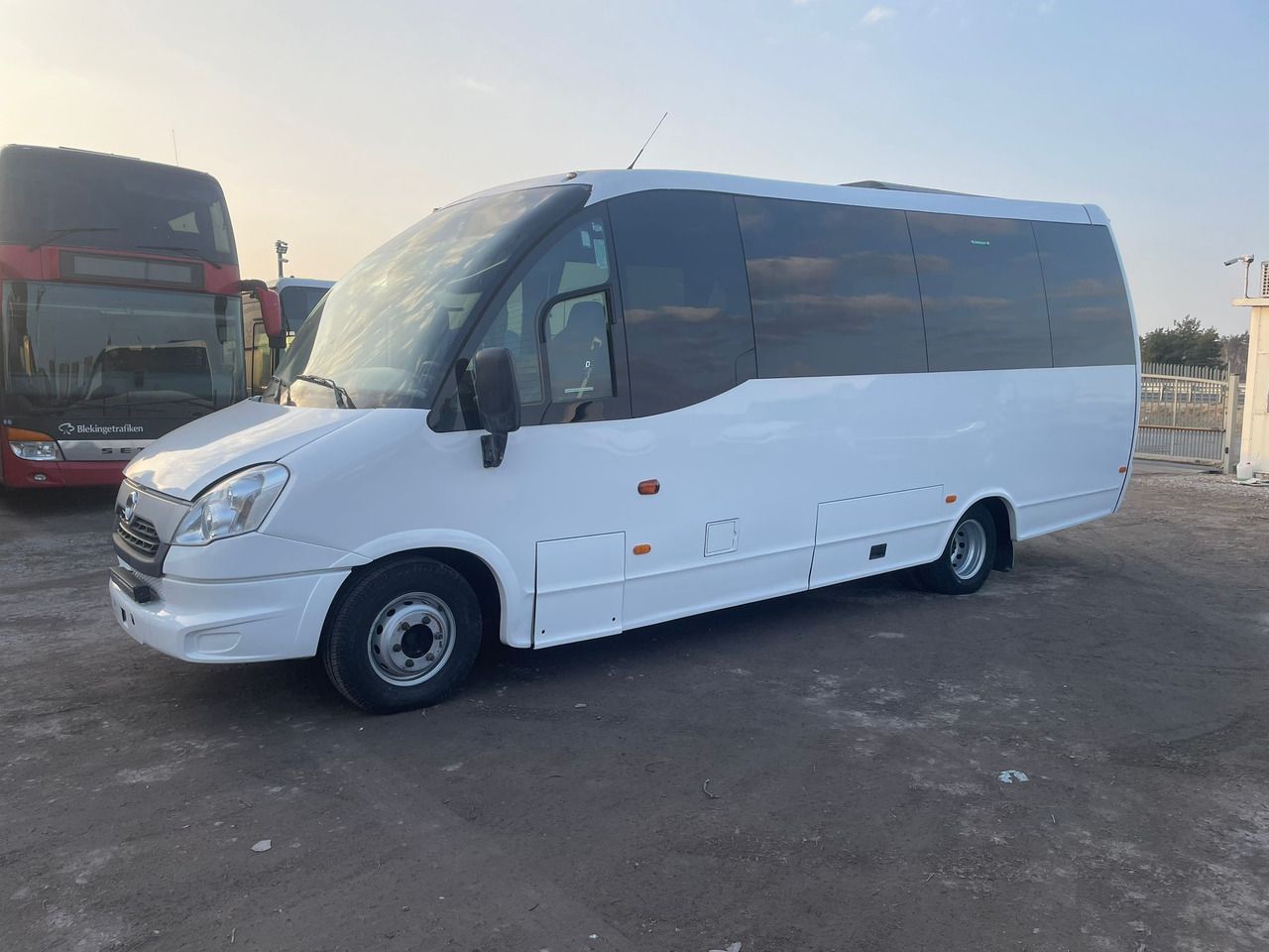 IVECO WING - Coach: picture 3 IVECO WING - Coach: picture 3