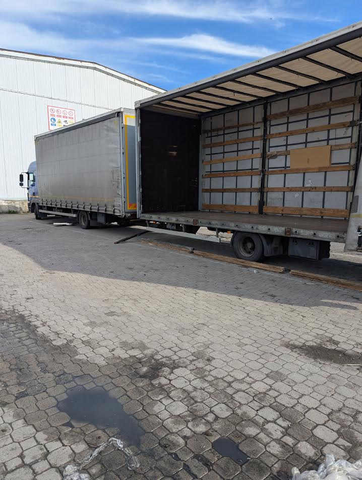 MAN TGL - Curtainsider truck: picture 2 MAN TGL - Curtainsider truck: picture 2