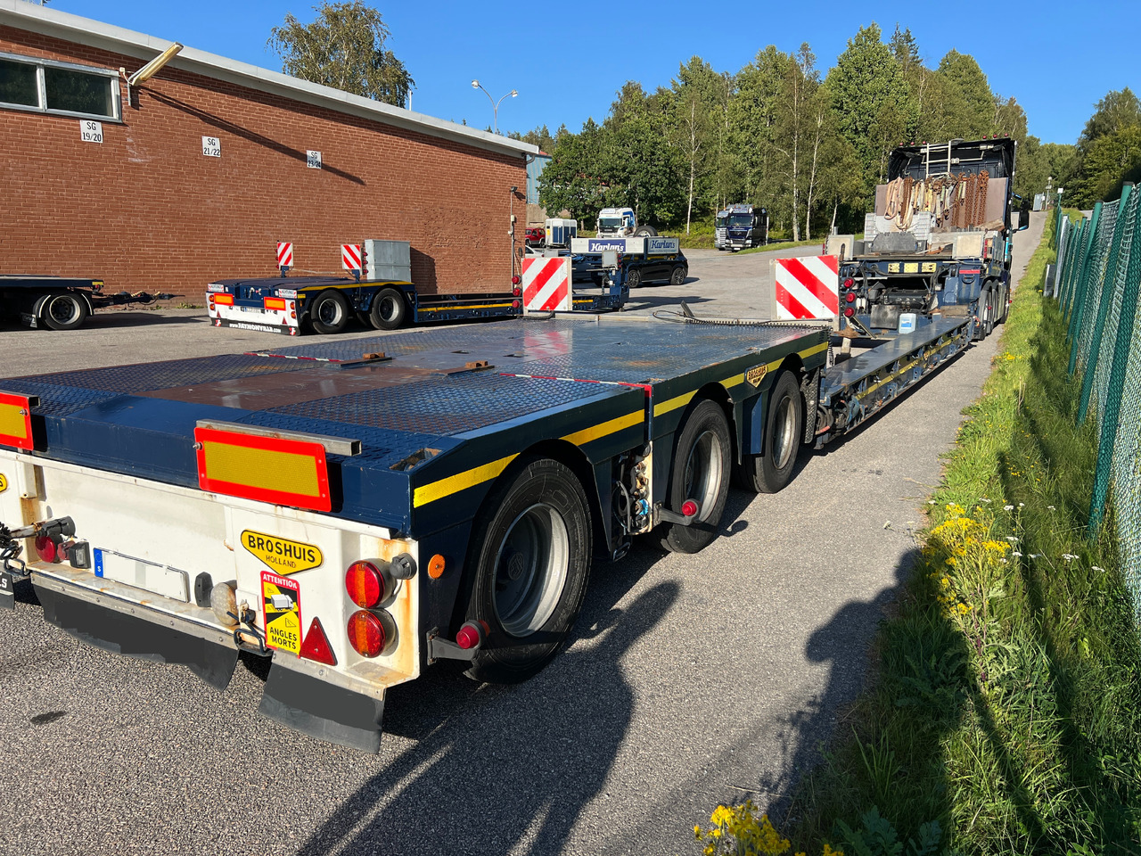 BROSHUIS 3 ADB-38 - Low loader semi-trailer: picture 3 BROSHUIS 3 ADB-38 - Low loader semi-trailer: picture 3